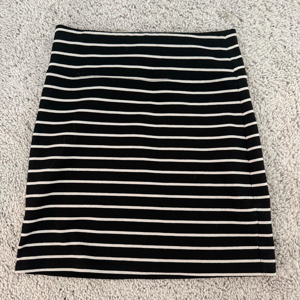 American Eagle Outfitters Black and White Striped Mini Skirt